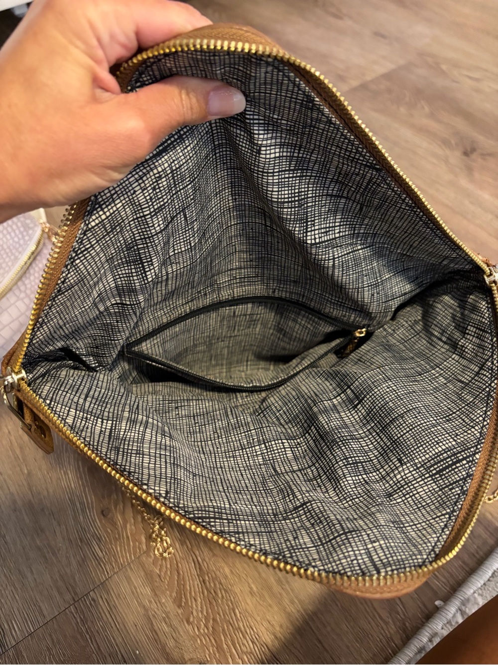 Tan Envelope Crossbody Clutch with Chain Strap - Picture 4 of 4